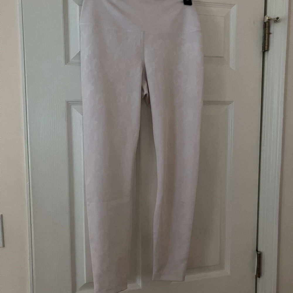 90 Degree By Reflex White Camo Activewear